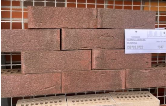 Afbeeldingen van Wienerberger Guinea Abrasil Rustic Lot 288x88x88