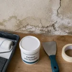 Peinture mur humide anti-humidité sur mur à auréoles