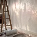Peinture murale effet nacré irisé, mur irisé avec reflets nacre perlés